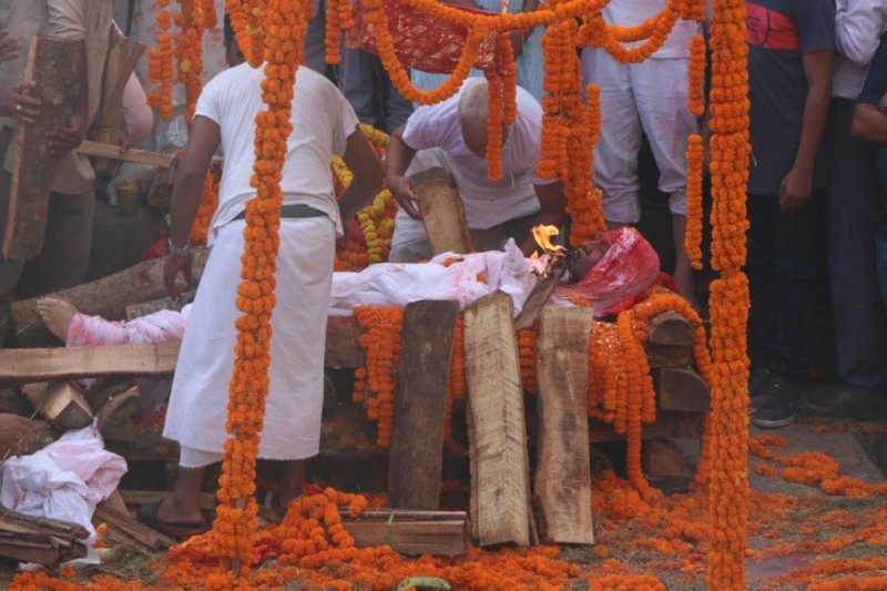 यसरी गरियो प्रदीप गिरिको अन्तिम बिदाइ (तस्बिरहरु)